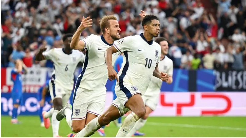 World Cup đầu tiên được tổ chức vào năm nào