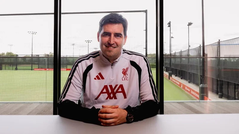 huan luyen vien liverpool la ai