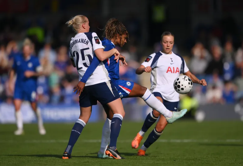 Tottenham Hotspur nữ hướng tới phong cách bóng đá hiện đại với tốc độ, pressing và khả năng chuyển trạng thái linh hoạt.