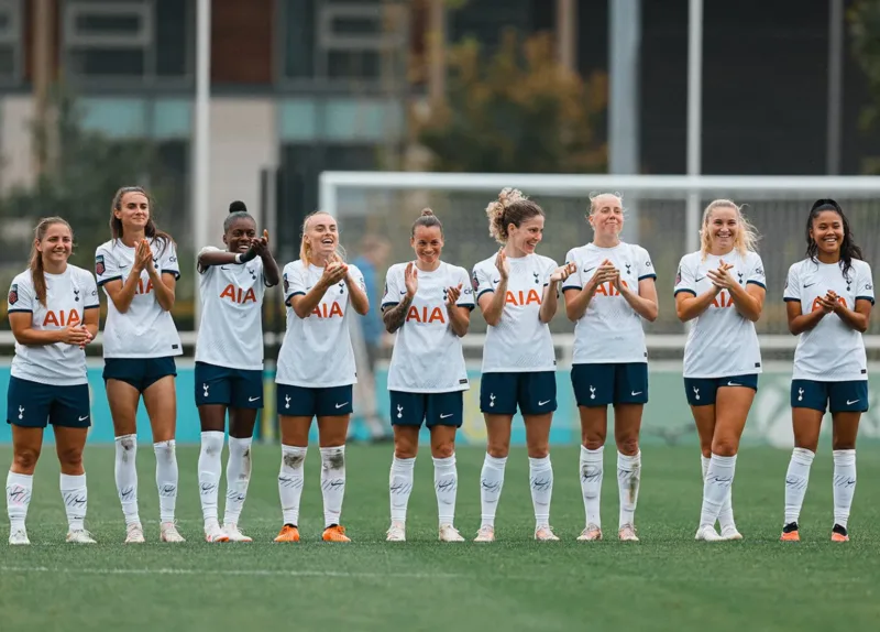 Câu lạc bộ bóng đá nữ Tottenham Hotspur đang từng bước khẳng định vị thế tại sân chơi bóng đá nữ chuyên nghiệp Anh.