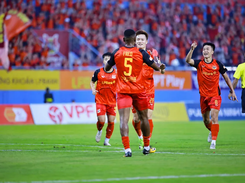 Hoàng Đức vẫn là nhân tố đáng chú ý của Ninh Bình khi người hâm mộ chờ đợi thêm những bàn thắng, kiến tạo và danh hiệu mới.
